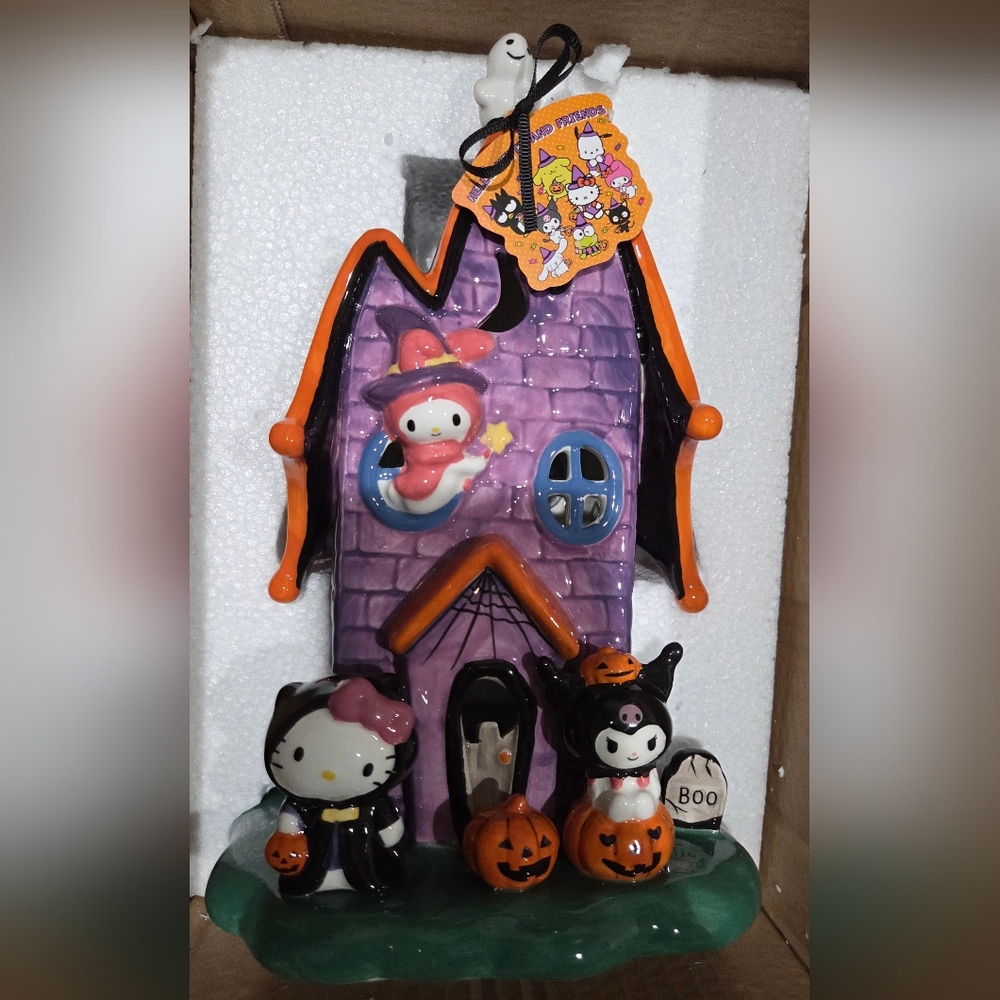 Hello Kitty Halloween Haunted House Figurine